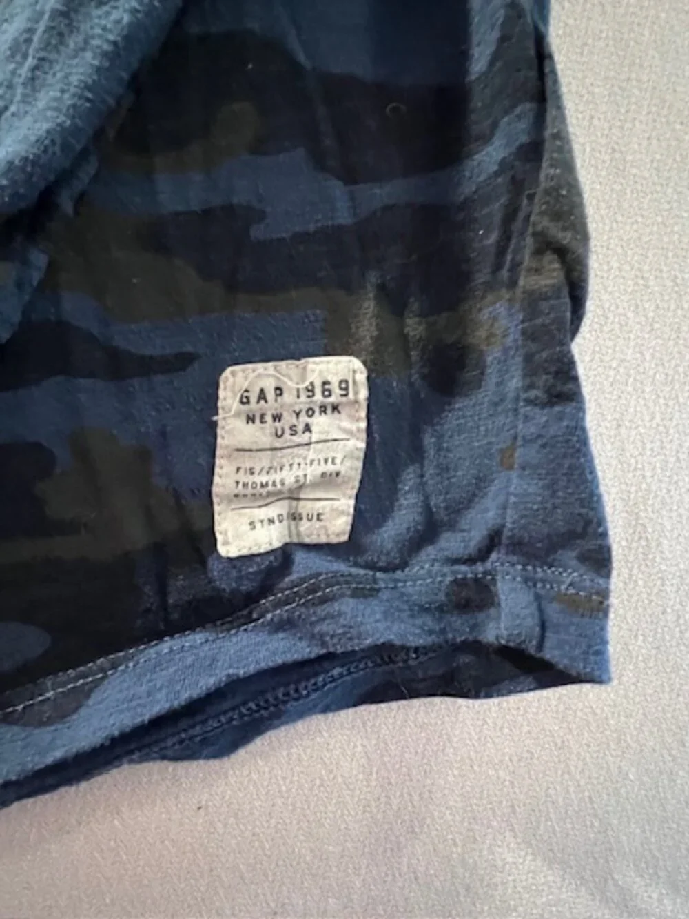 GAP Kids Camo camouflage long-sleeved Henley Tee blue brown black size XL(12)‎